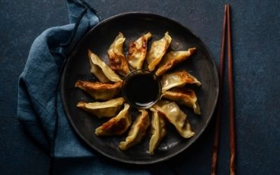 餃子の食べ方